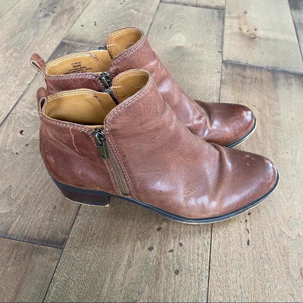 Lucky Brand Basel Leather Flat Booties Ankle Boots 9 Brown